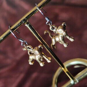 Vintage DISNEY Lion King Simba goldtone or brass french wire earrings.